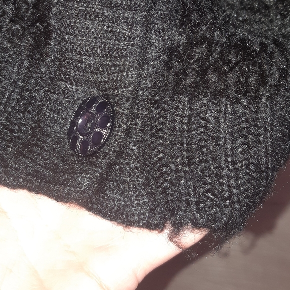 Vintage Chic Black Women's Vest with Embellishments In Good Pre-loved Condition - Picture 7 of 7